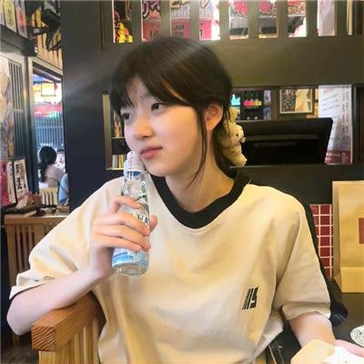 莫茜